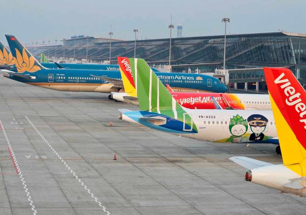 ENTER AND OUT OF VIETNAM BY FLIGHTS