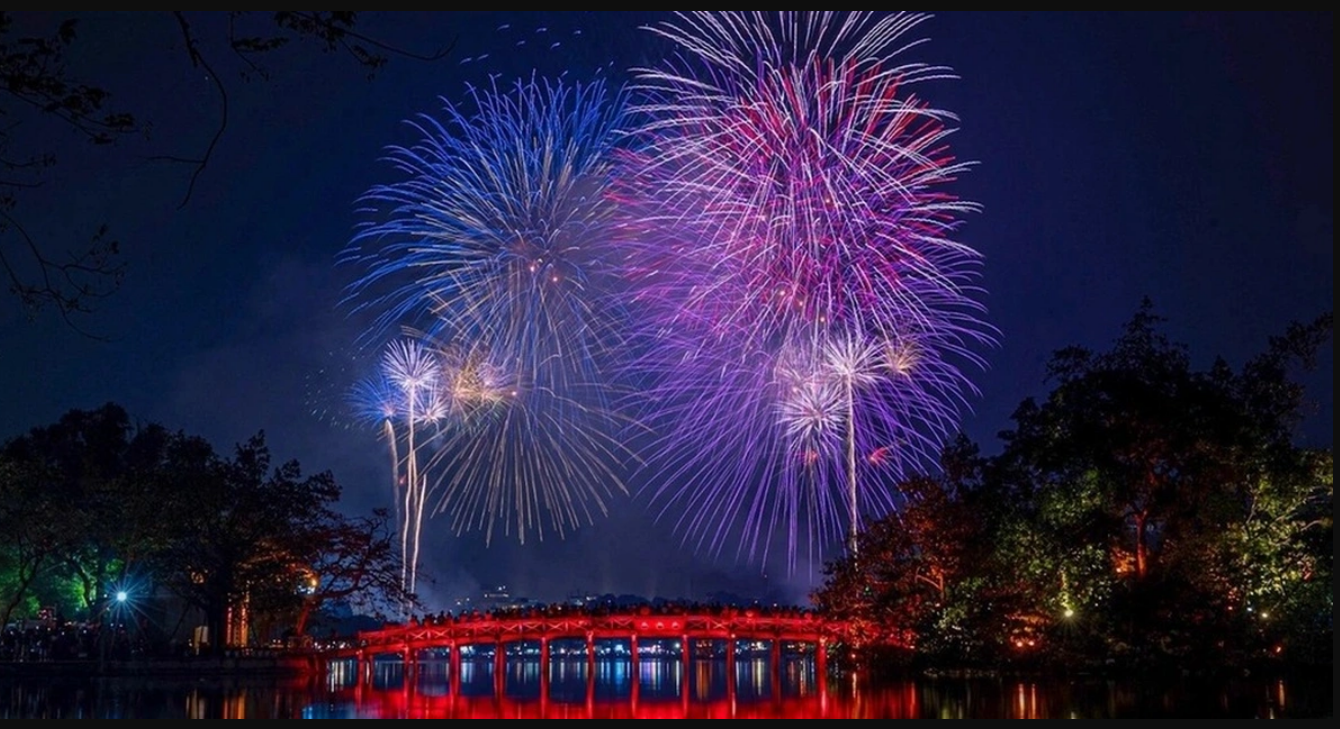 Ha Noi to launch fireworks on New Year’s Eve