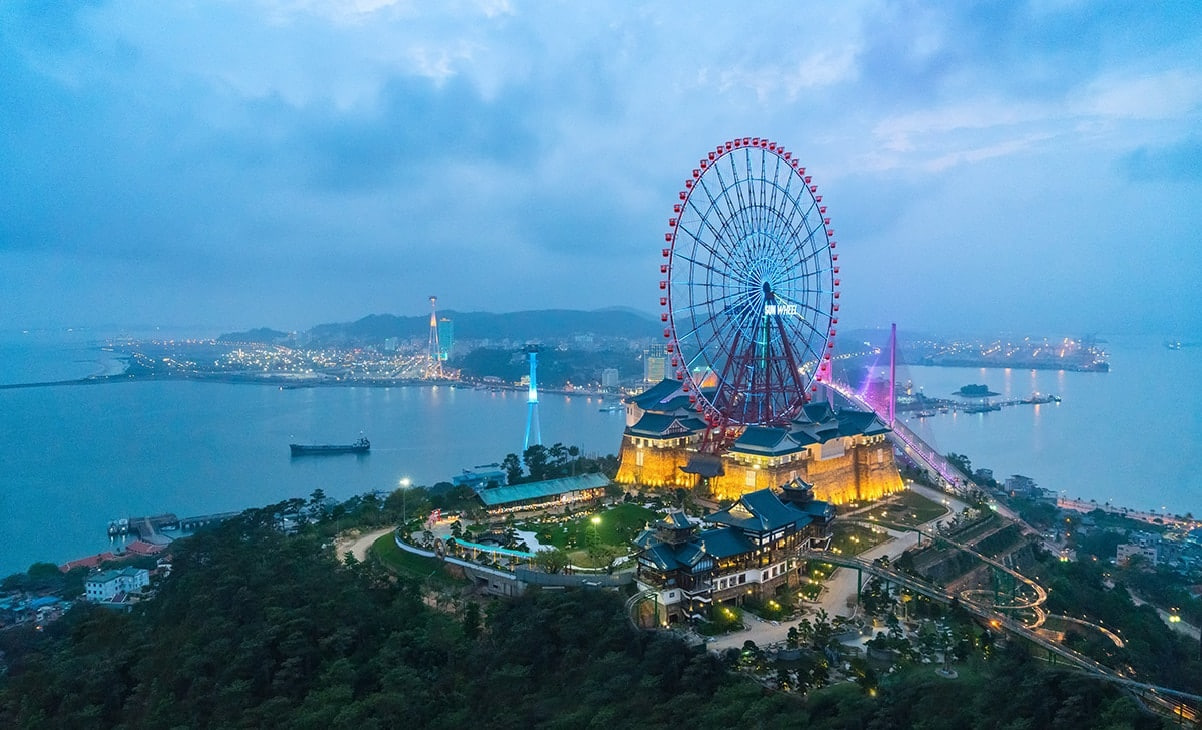 Ha Long Bay Vietnam Travel Guide 2026: The Ultimate Itinerary & Essential Tips Ha Long Bay Vietnam Travel Guide 2026: The Ultimate Itinerary & Essential Tips